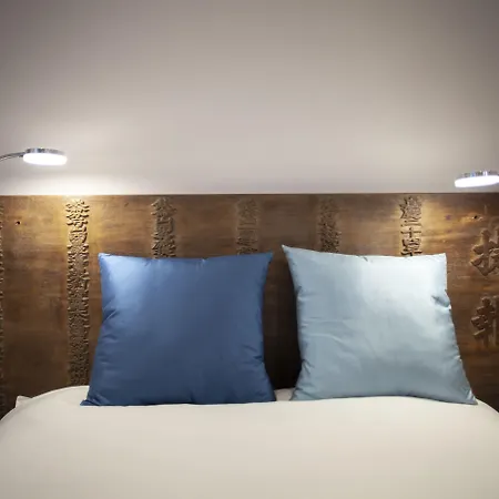 Lyonest D'hotes