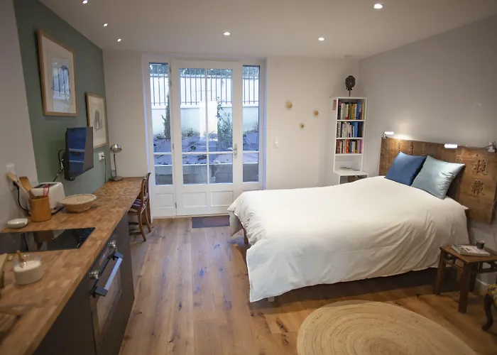 Lyonest D'hotes فندق مبيت وإفطار ليون